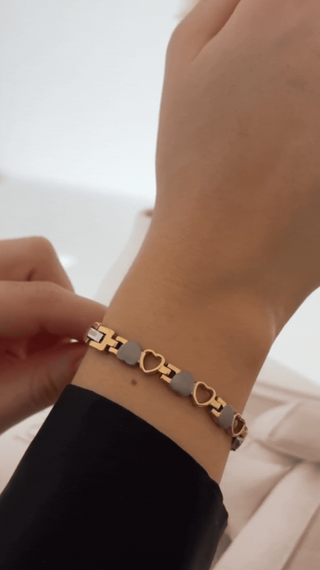 Bracciale a forma di cuore per terapia magnetica in acciaio al titanio